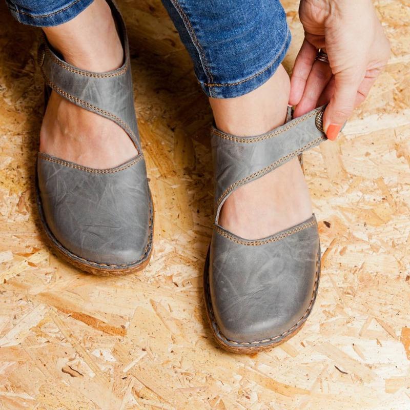 Rétro Velcro Sandales plates à bout rond fermé pour femmes